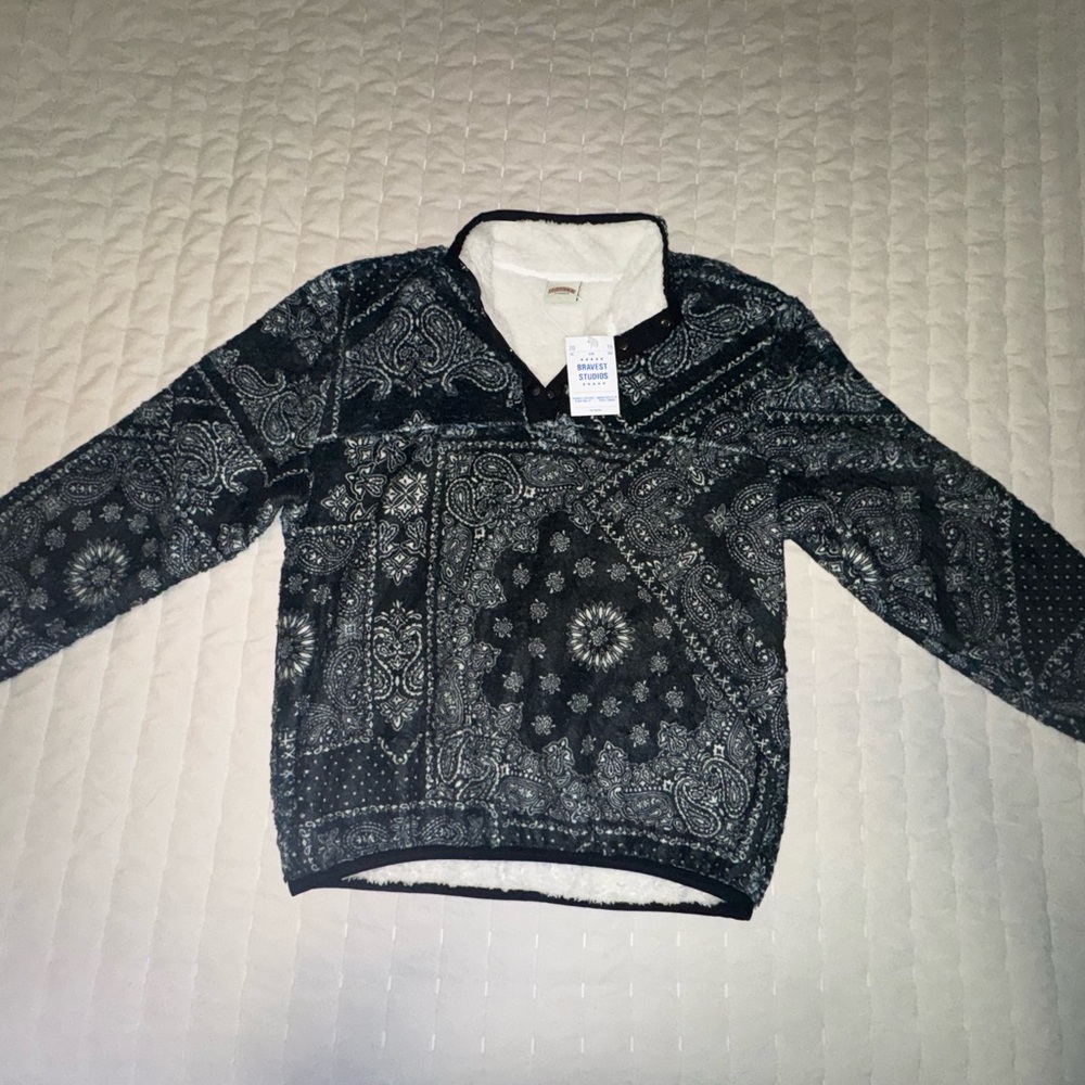 NWT Bravest Studios Black and White Paisley Button Up Pullover